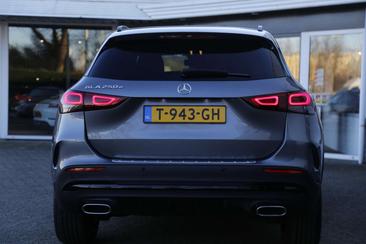 Mercedes GLA 250 E 250 AMG Line — photo 18