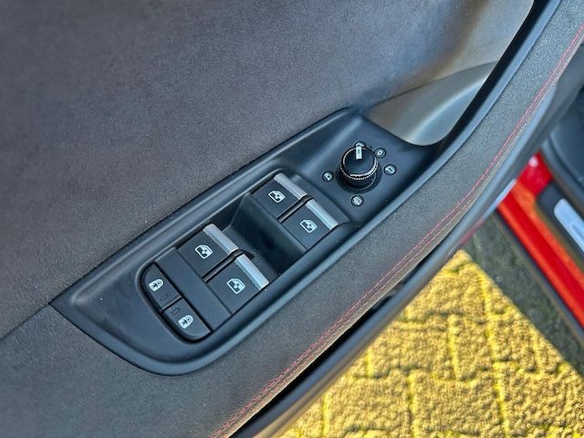 Audi RSQ8 Performance Quattro Tiptronic - 2024 - Joinsteer - #8