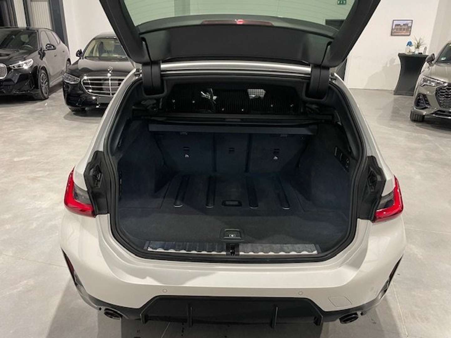 BMW 318i M Sport - 2025 - Joinsteer - #14