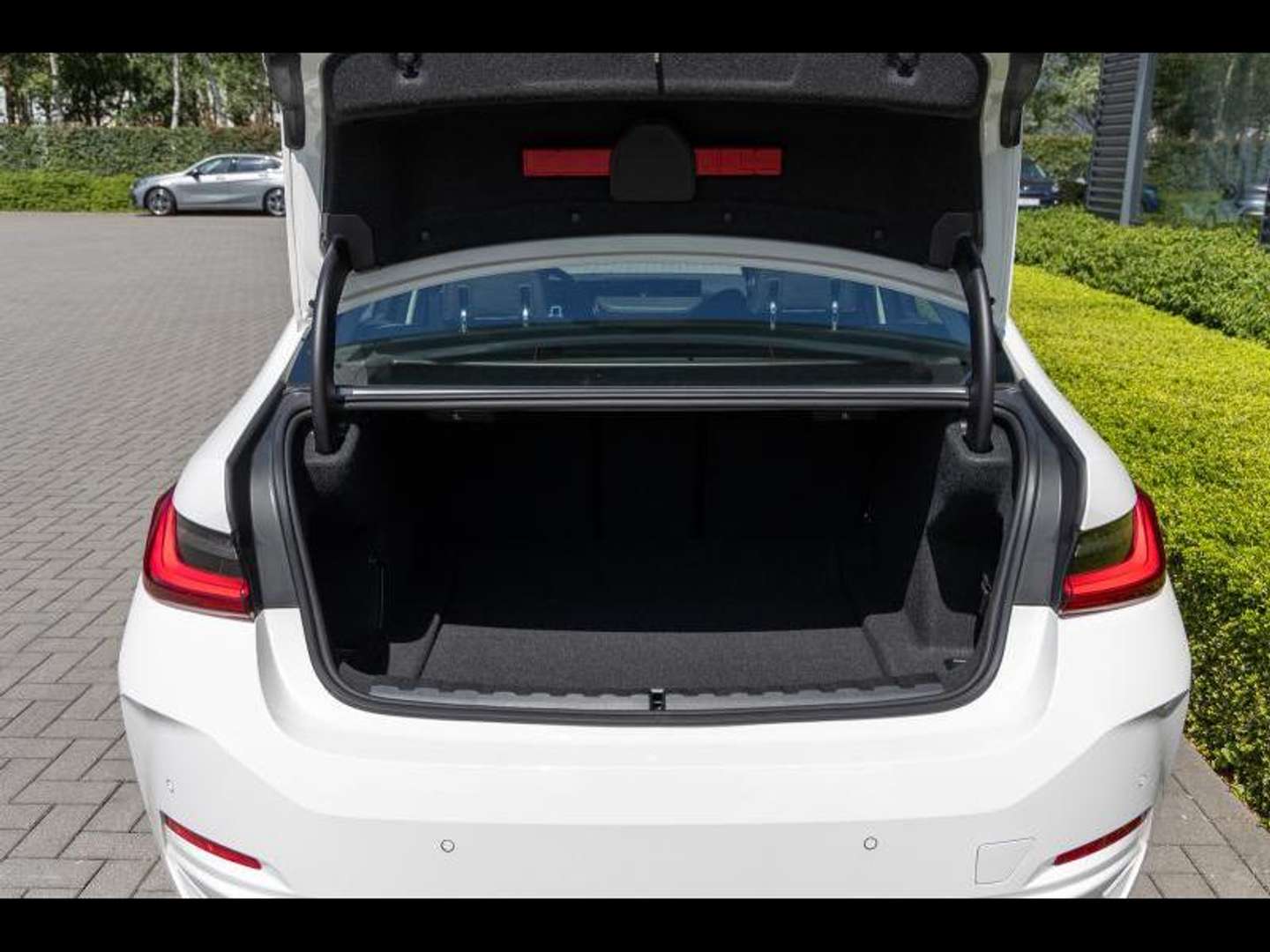 BMW Série 3 Berline 318 - 2023 - Joinsteer - #10