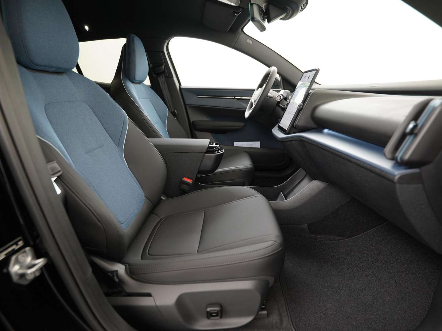 Volvo EX30 Single Motor Plus - 2025 - Joinsteer - #3