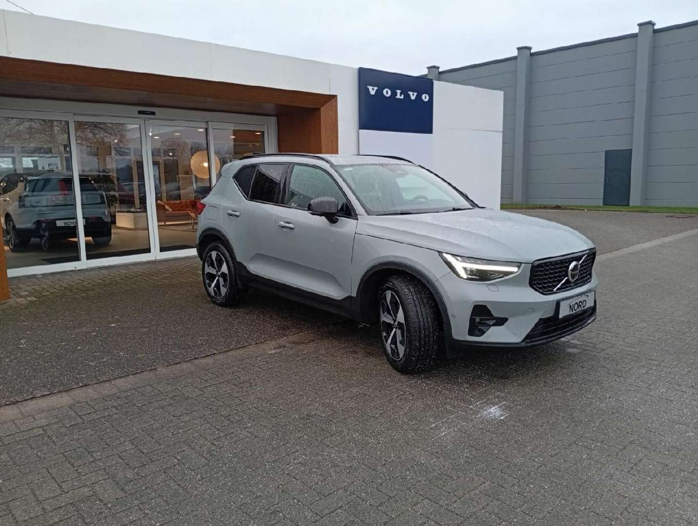 Volvo XC40 B4 Business - 2025 - Joinsteer - #3