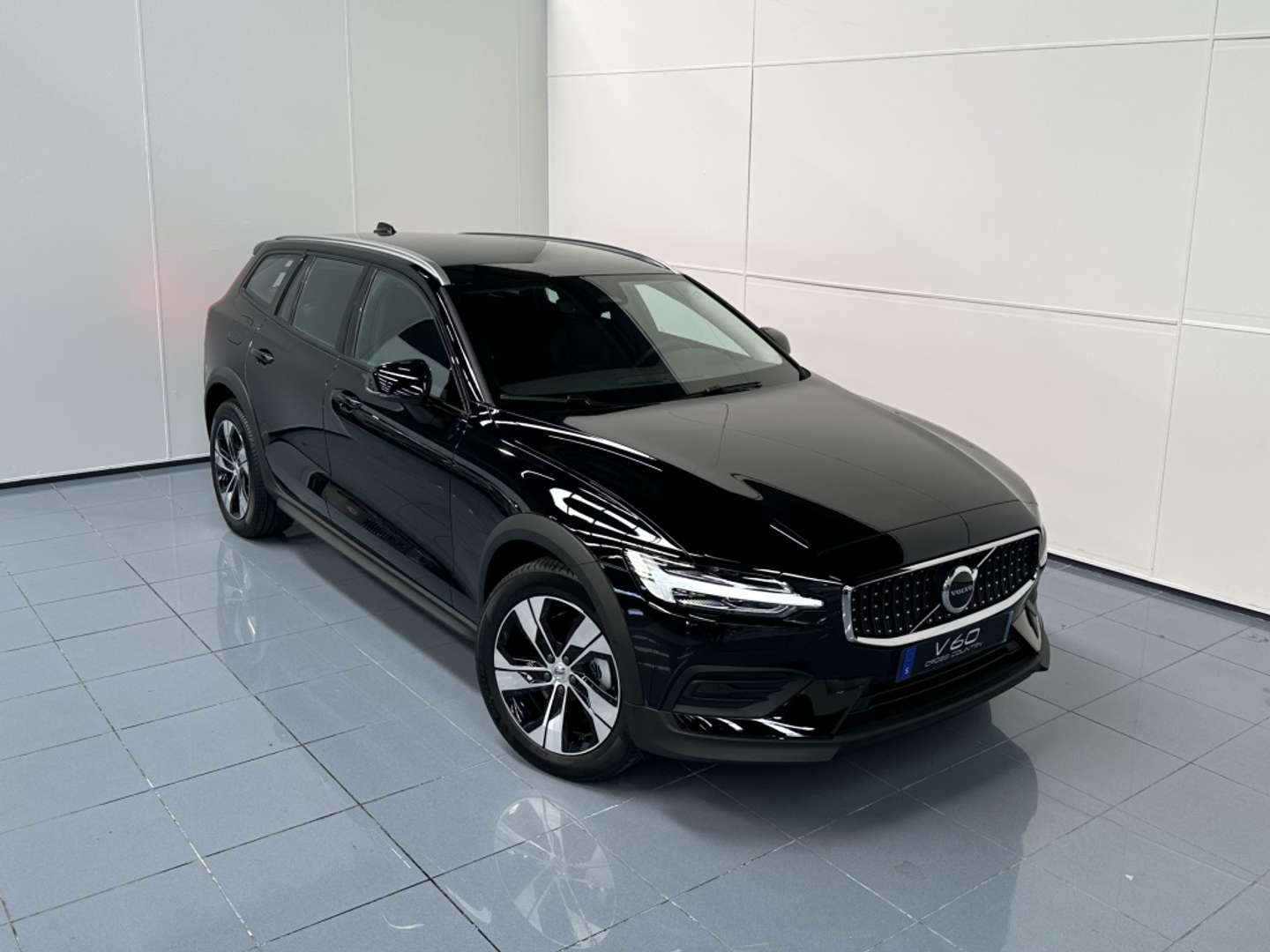 Volvo V60 Cross Country B4 Plus - 2025 - Joinsteer - #3