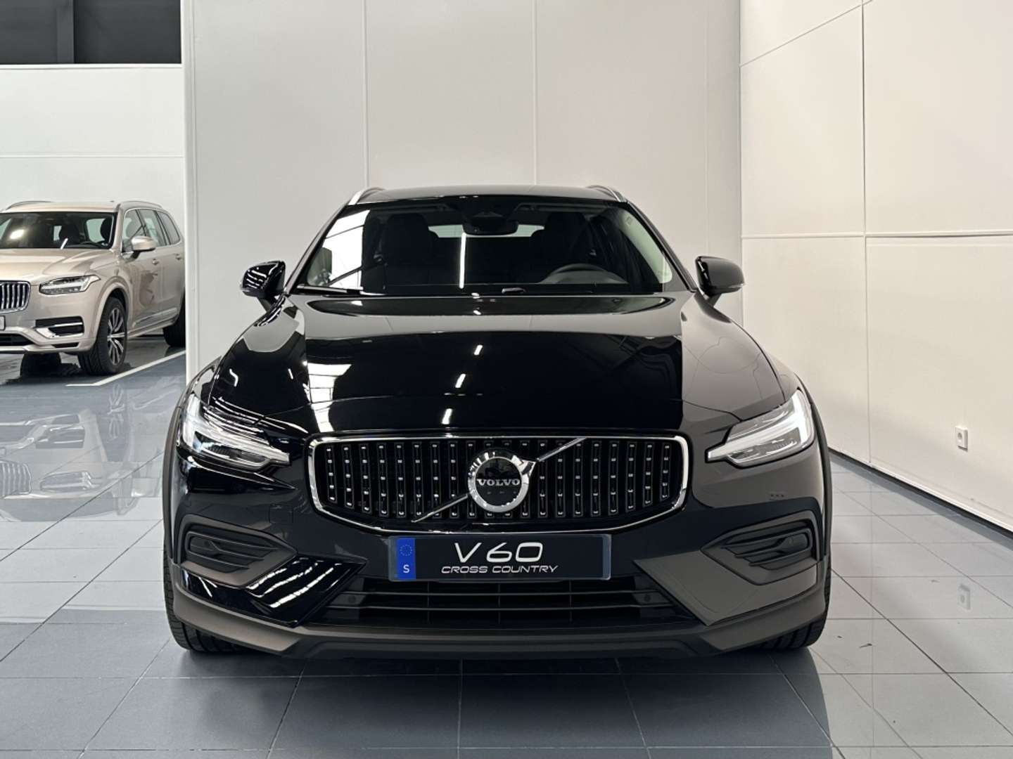 Volvo V60 Cross Country B4 Plus - 2025 - Joinsteer - #28