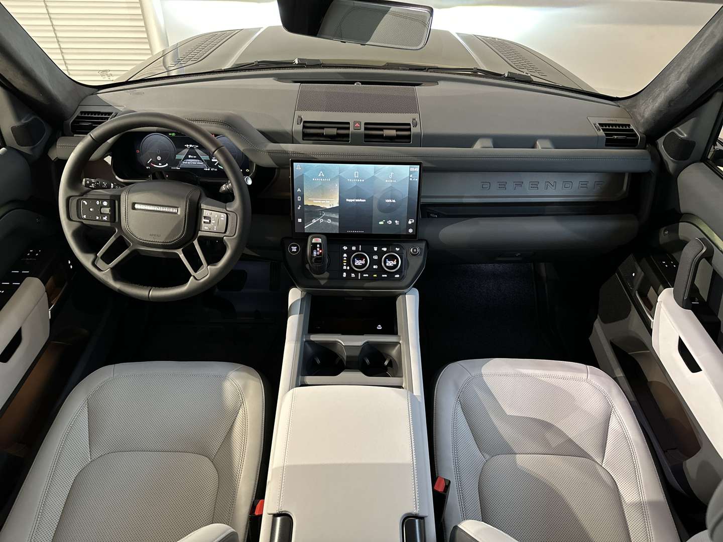 Land Rover Defender 110 X-Dynamic HSE P300e - 2026 - Joinsteer - #4