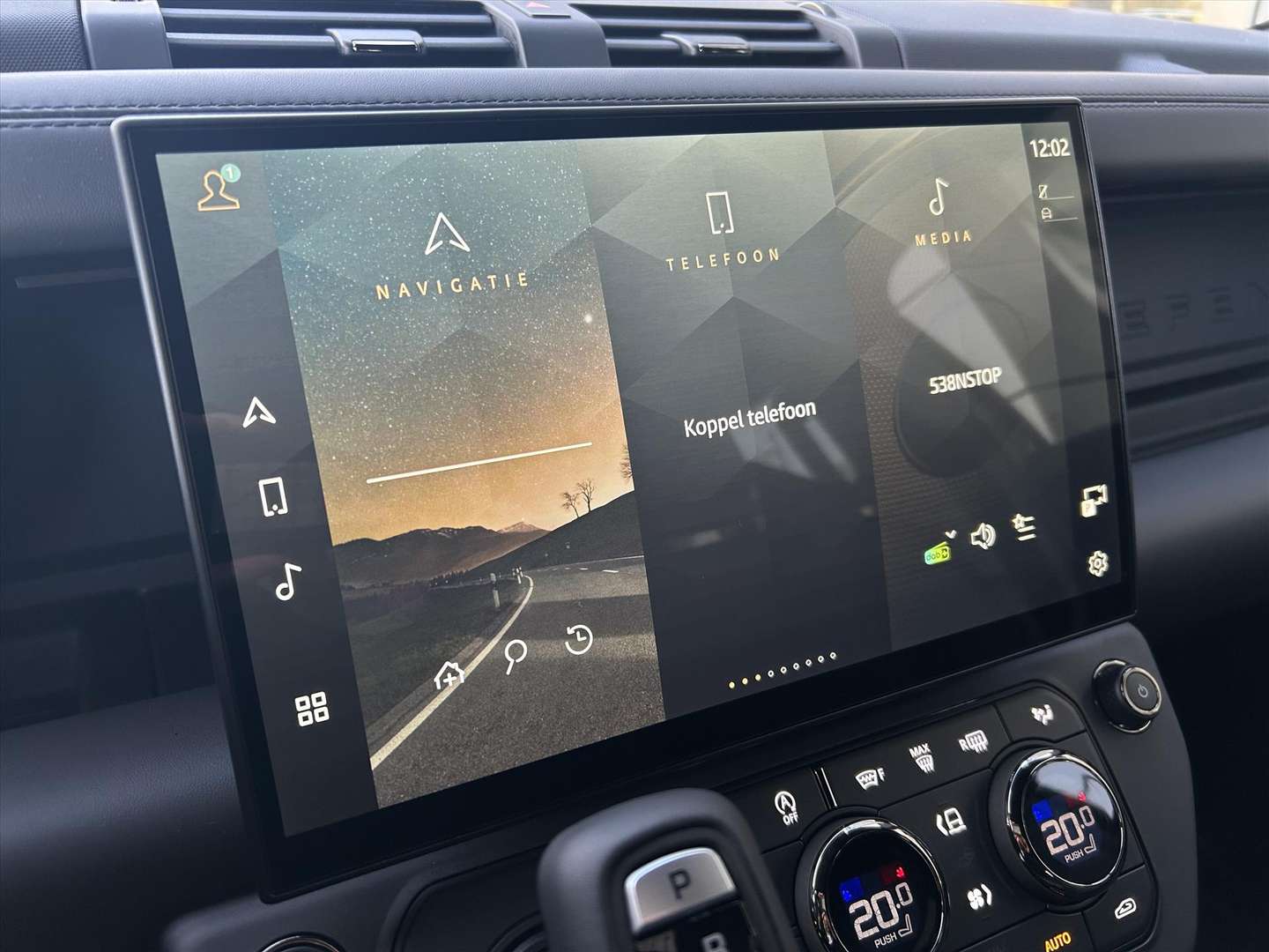 Land Rover Defender OCTA BLACK P635 V8 AWD - 2026 - Joinsteer - #21