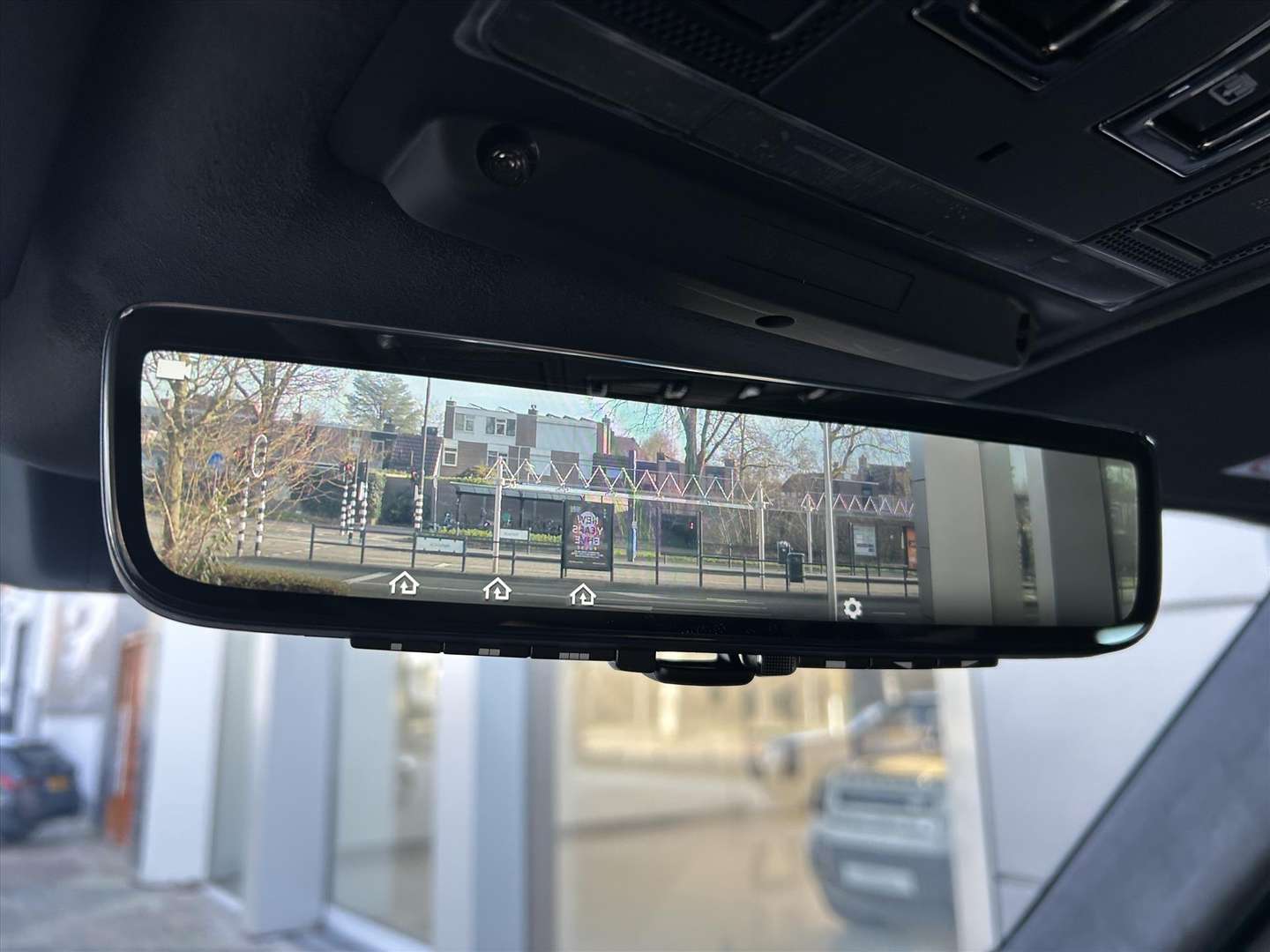 Land Rover Defender OCTA BLACK P635 V8 AWD - 2026 - Joinsteer - #30