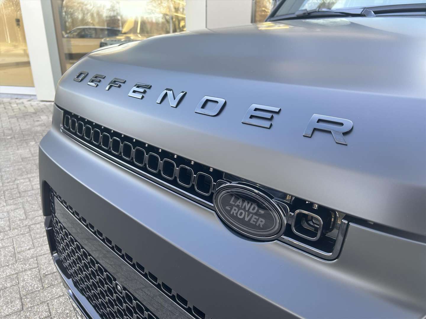 Land Rover Defender OCTA BLACK P635 V8 AWD - 2026 - Joinsteer - #32