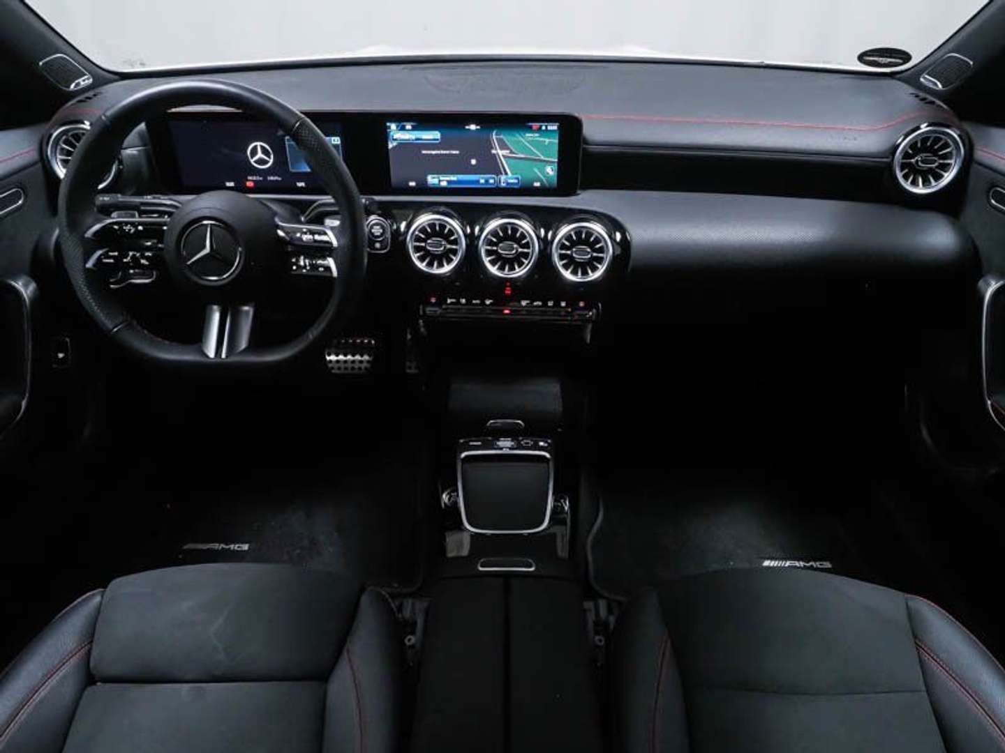 Mercedes CLA 200 Premium - 2024 - Joinsteer - #4