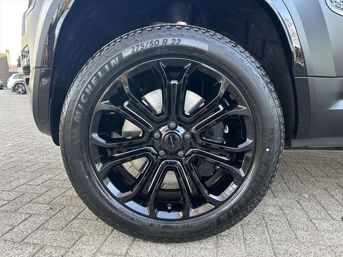 Land Rover Defender OCTA BLACK P635 V8 AWD - 2026 - Joinsteer - #35