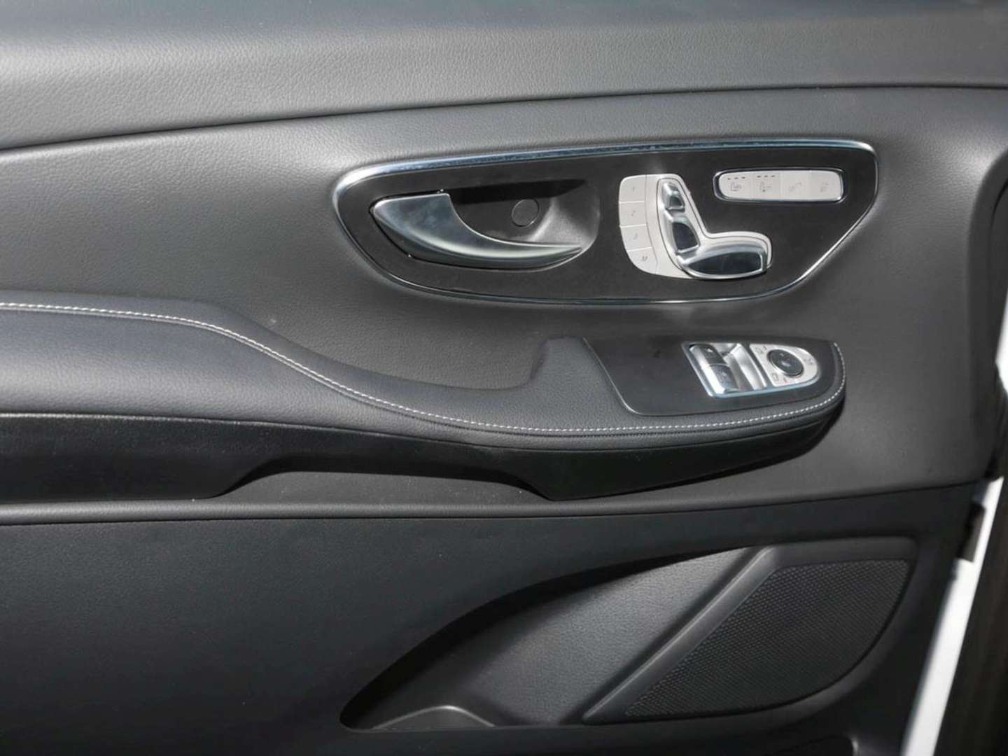 Mercedes V 300 300 AMG Line - 2025 - Joinsteer - #16