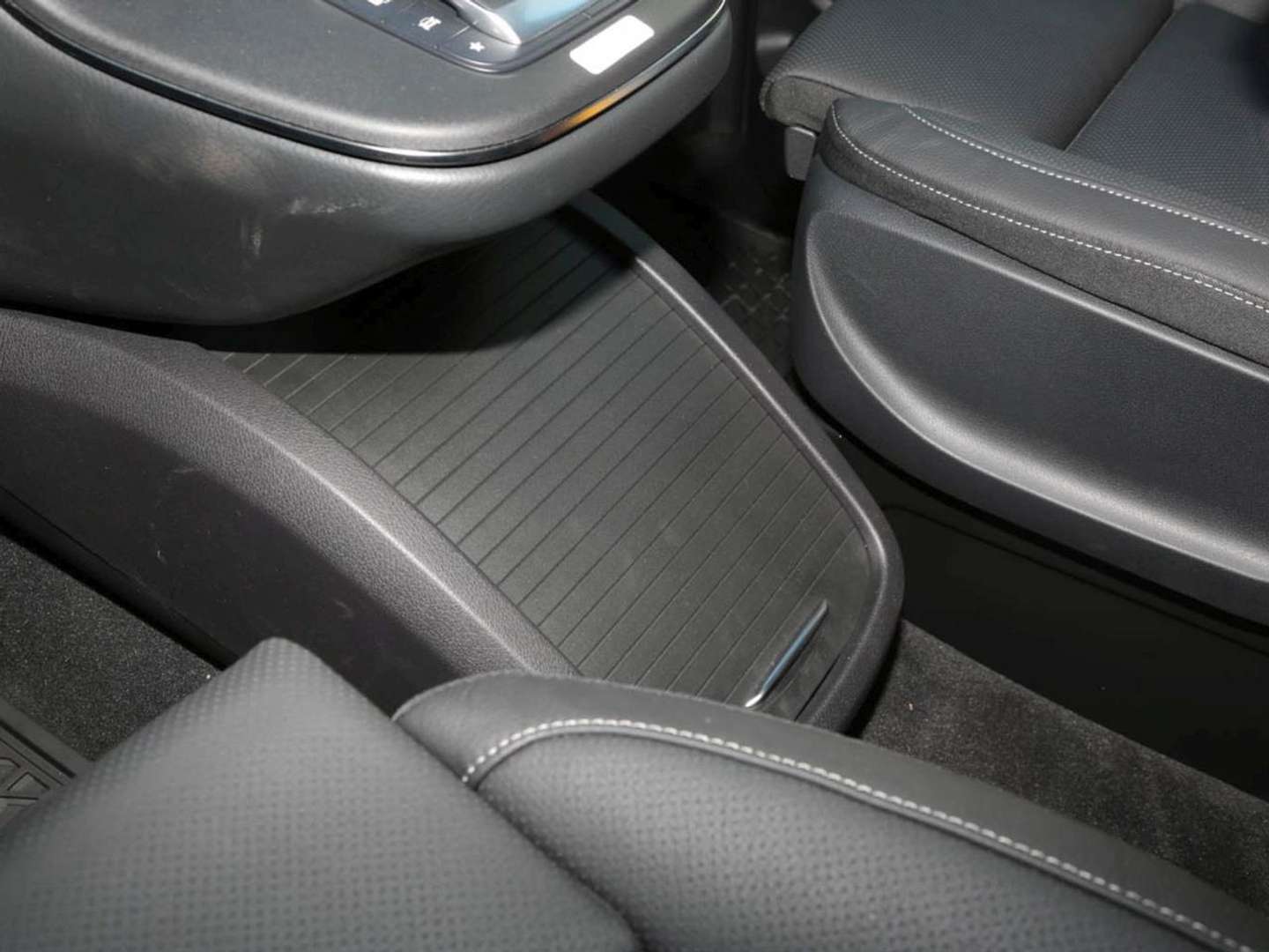 Mercedes V 300 300 AMG Line - 2025 - Joinsteer - #17