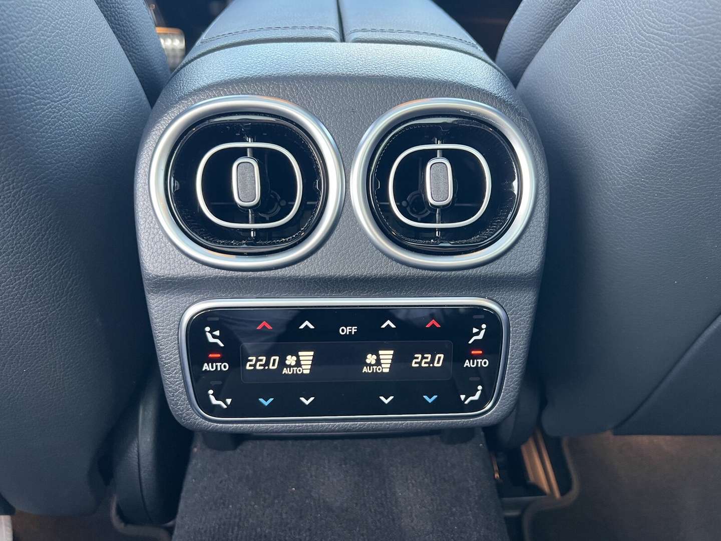 Mercedes Classe C 300 300 AMG Line - 2024 - Joinsteer - #19