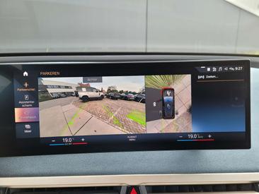 BMW IX XDrive40 — photo 14