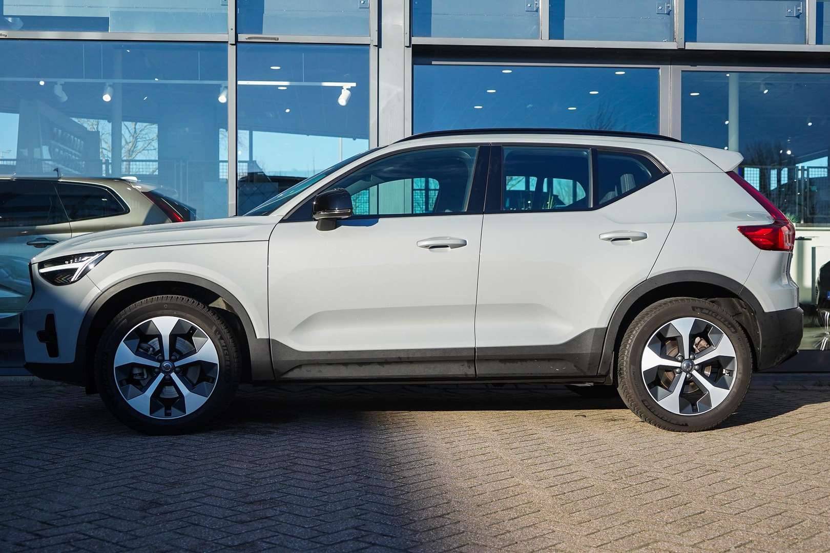 Volvo XC40 B4 Plus - 2025 - Joinsteer - #3
