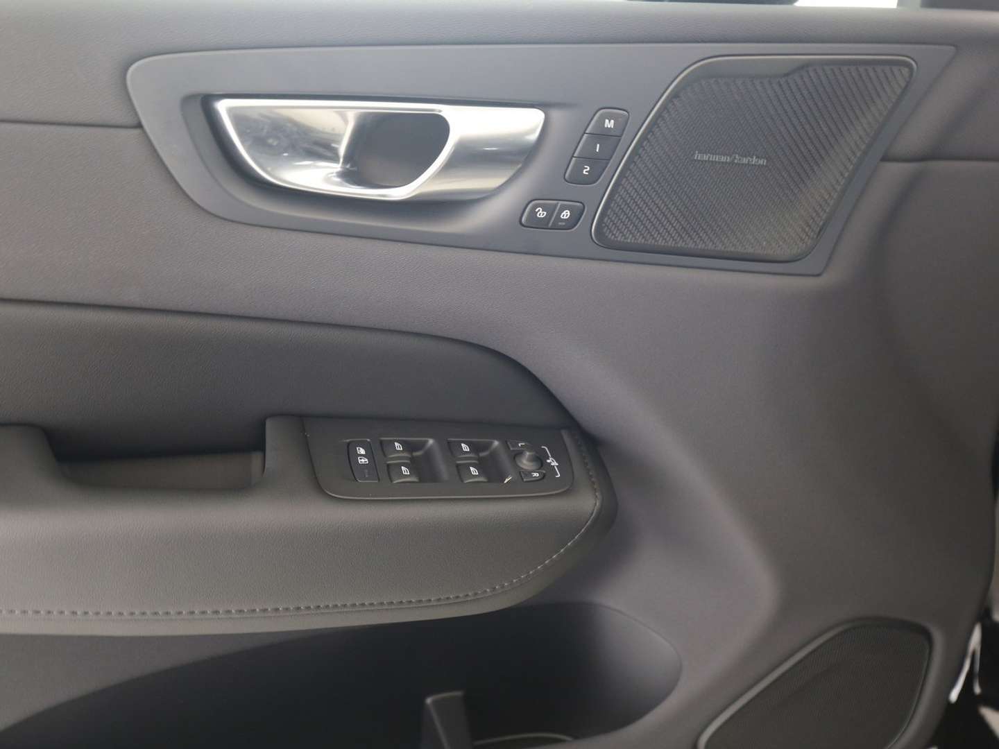 Volvo XC60 T6 Plus - 2024 - Joinsteer - #12