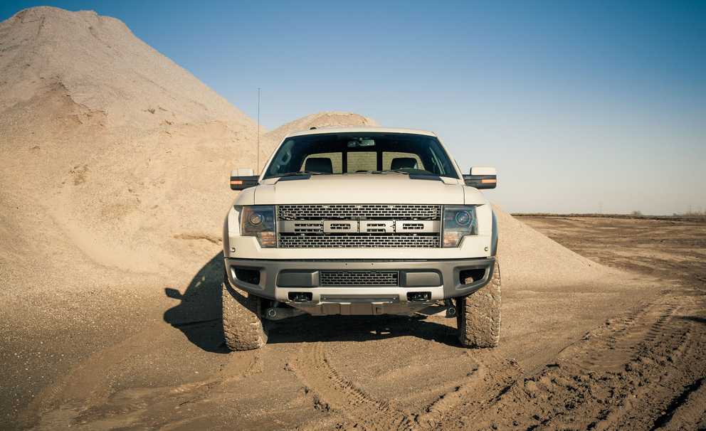 2013 Ford F 150 Svt Raptor Exterior Front (Gallery 31 of 39)