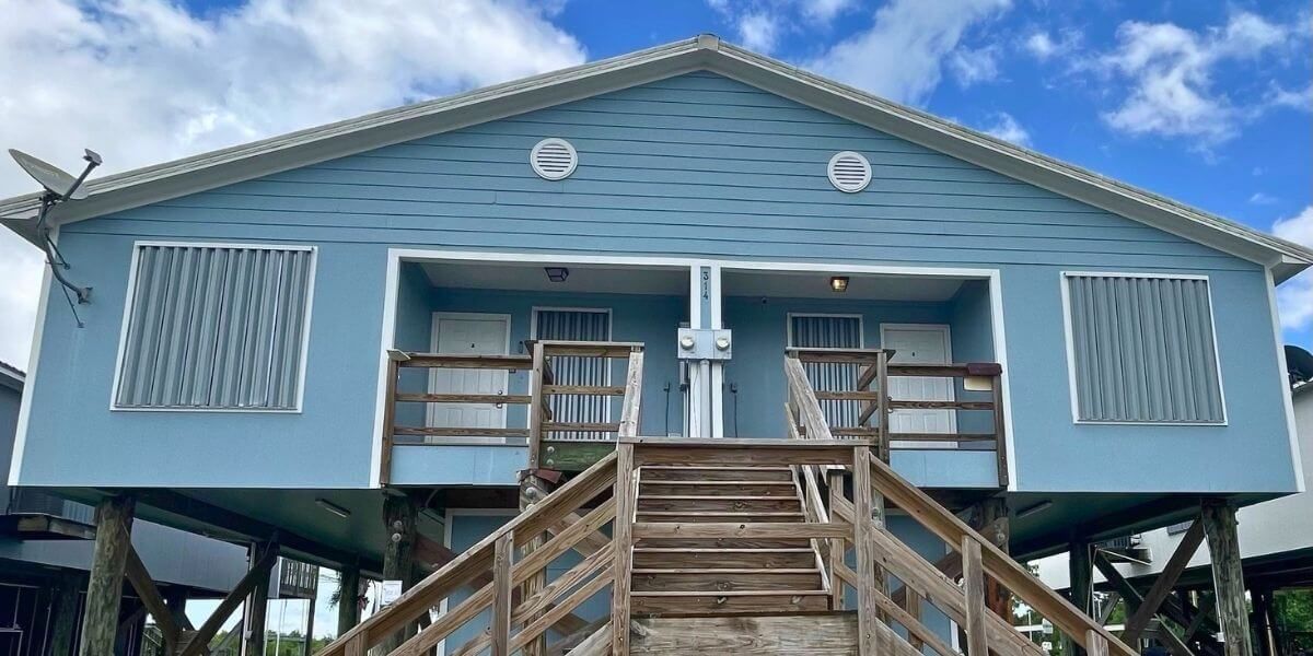 Cypress Cove Condo with full kitchen Venice LA Lodging