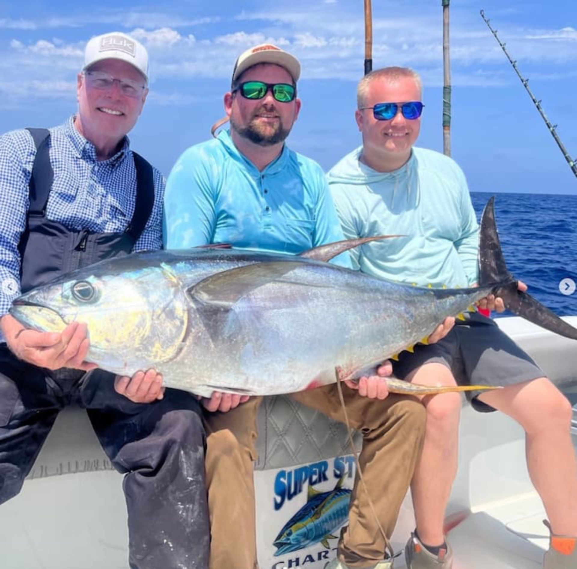 yellowfin-tuna-group.png.part