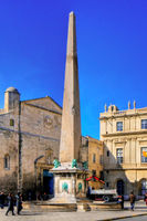 File:Arles obelisque.jpg File:Arles obelisque.jpg