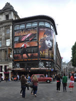 File:Queen's Theatre London 2011 1.jpg File:Queen's Theatre London 2011 1.jpg