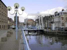 File:Pontlevi2.jpg File:Pontlevi2.jpg