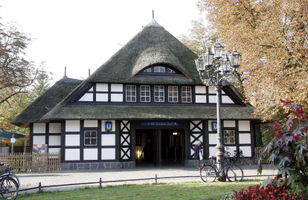 File:U-Bahnhof Dahlem 01.jpg File:U-Bahnhof Dahlem 01.jpg