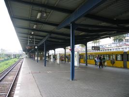 File:Hellersdorf-ubahn.jpg File:Hellersdorf-ubahn.jpg