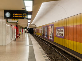 File:Fehrbelliner Platz (U7).jpg File:Fehrbelliner Platz (U7).jpg