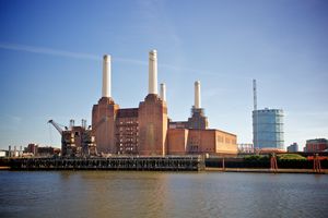 File:Battersea Power Station, London-22May2010.jpg File:Battersea Power Station, London-22May2010.jpg