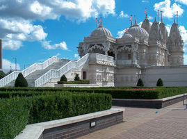 File:London Temple.jpg File:London Temple.jpg