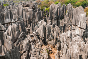 File:Shilin Yunnan China Shilin-Stone-Forest-03.jpg File:Shilin Yunnan China Shilin-Stone-Forest-03.jpg