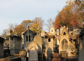 File:Cemetery Père-Lachaise in autumn 01.jpg File:Cemetery Père-Lachaise in autumn 01.jpg