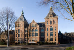 File:Ingang Tropenmuseum.jpg File:Ingang Tropenmuseum.jpg