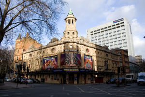 File:Shaftesbury Theatre January 2012.jpg File:Shaftesbury Theatre January 2012.jpg