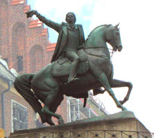File:Kosciuszko Monument in Krakow.jpg File:Kosciuszko Monument in Krakow.jpg