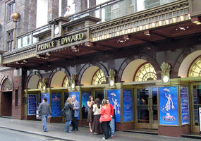 File:Prince Edward Theatre 2005 - Mary Poppins.jpg File:Prince Edward Theatre 2005 - Mary Poppins.jpg