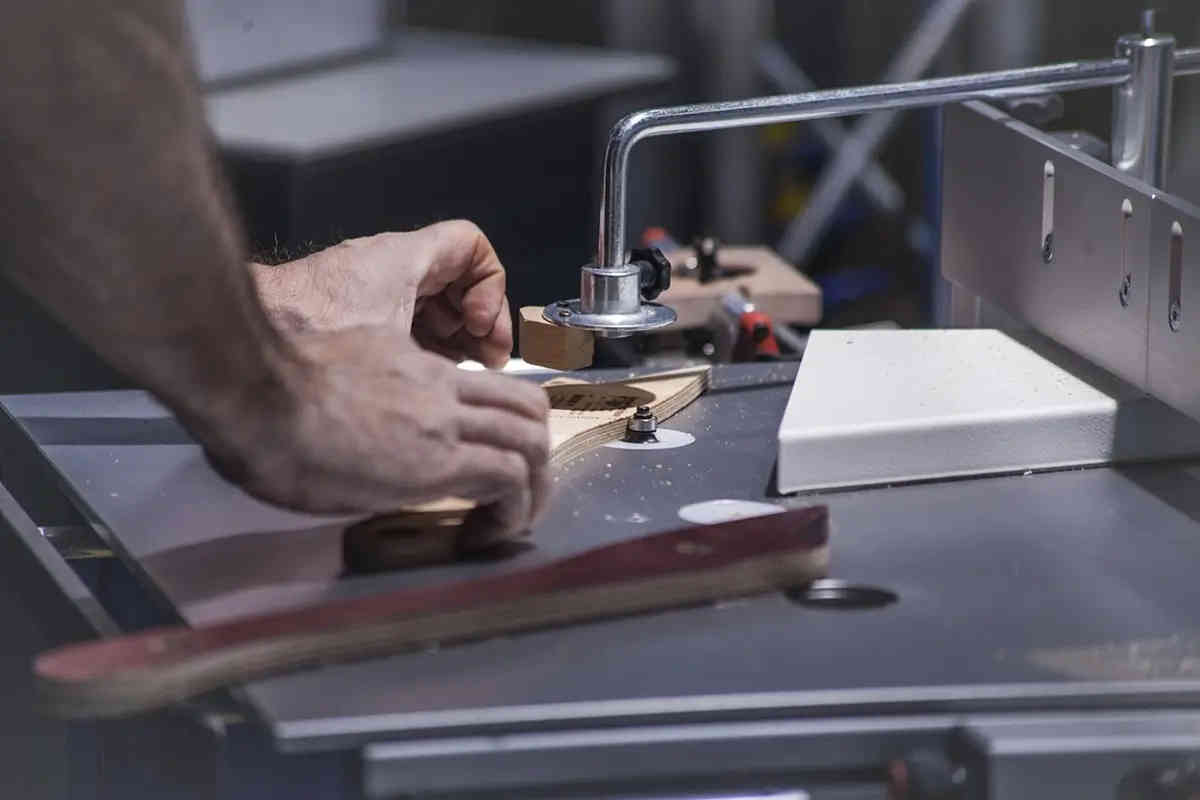 Woodworking Router Uses in Furniture Making for Interior Projects