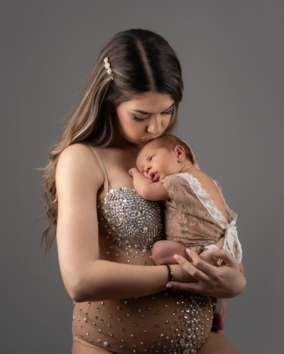 Séance photo parents-enfant à Athènes – de doux souvenirs qui durent pour toujours