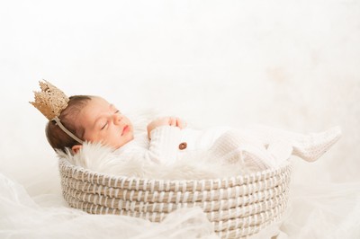newborn kolonaki monpetitbebe athensbornphotography