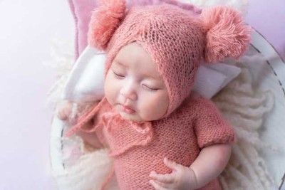 Luxury newborn photography studio in Athens.