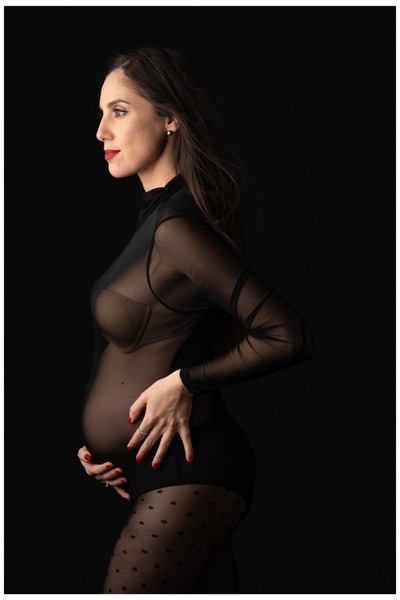 Από την προσμονή… στην πρώτη αγκαλιά. Καλλιτεχνική φωτογράφηση εγκυμοσύνης στην Αθήνα από την Κατερίνα Δρούκα. Μια εμπειρία μοναδική, όπως και το θαύμα που ζεις.