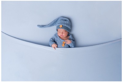 Τα πρώτα του βλέμματα, οι πιο γλυκές αναμνήσεις. Newborn Photoshooting στην Αθήνα από την Κατερίνα Δρούκα – Mon Petit Bébé Studio.