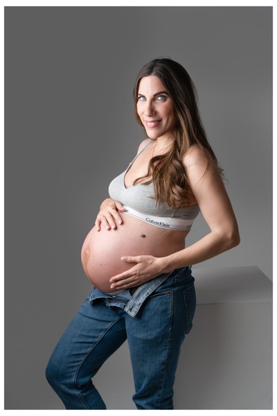 Κάθε στιγμή της εγκυμοσύνης είναι μαγεία. Maternity Photography που αποτυπώνει την αγάπη, την προσμονή και τη δύναμη της μητρότητας 