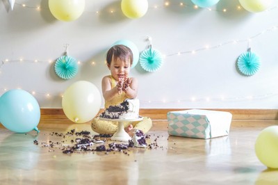 πρώτα γενέθλια its one δώρο γενεθλιων σε μωρό δώρο για μητέρεςmonpetitbebe.gr  