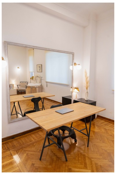 Conveniently located in central Athens, Mon Petit Bébé is just steps away from Syntagma and Panepistimio metro stations, with private parking nearby