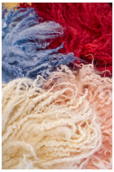 Μαλακές κουβερτούλες και cozy φόντα που δημιουργούν την τέλεια αίσθηση ζεστασιάς και τρυφερότητας για κάθε νεογέννητο.  φωτογράφηση νεογέννητων Αθήνα, soft blankets newborn, cozy props studio, Mon Petit Bébé Κατερίνα Δρούκα.