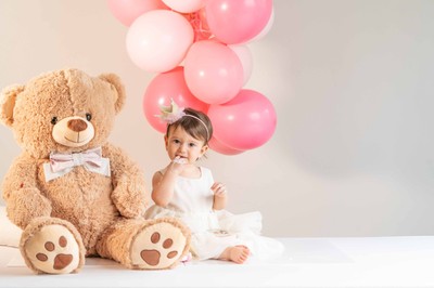 dwro genethliwn  genethlia prwta genethlia  fwtografisi genethliwn Smash the cake  