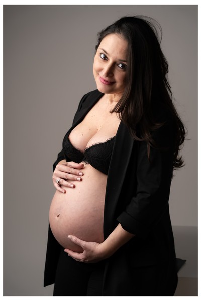 Απαλές στιγμές, γλυκές αναμνήσεις. Professional Maternity & Pregnancy Portraits.