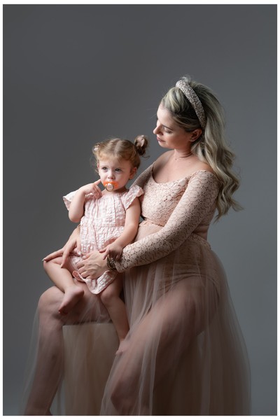 Katerina Drouka | Portraits de famille à Athènes – des moments naturels et authentiques entre parents et enfants.